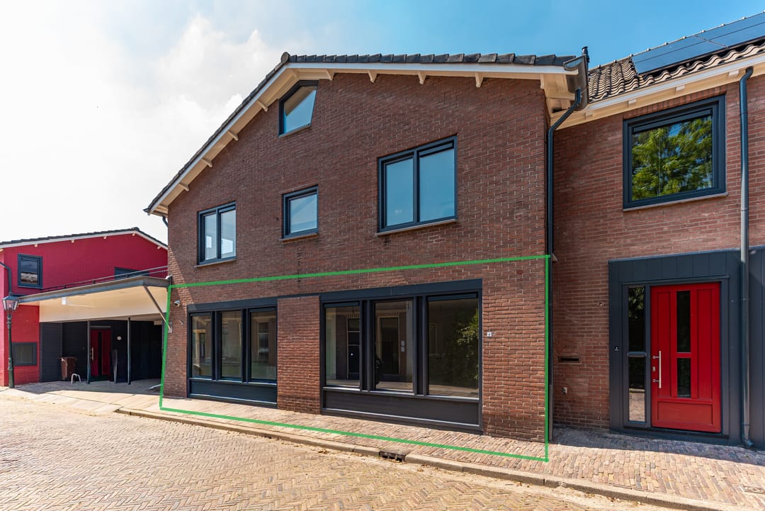 Appartement moderne au rez-de-chaussée avec vue sur un moulin à vent dans le quartier historique d'Amerongen