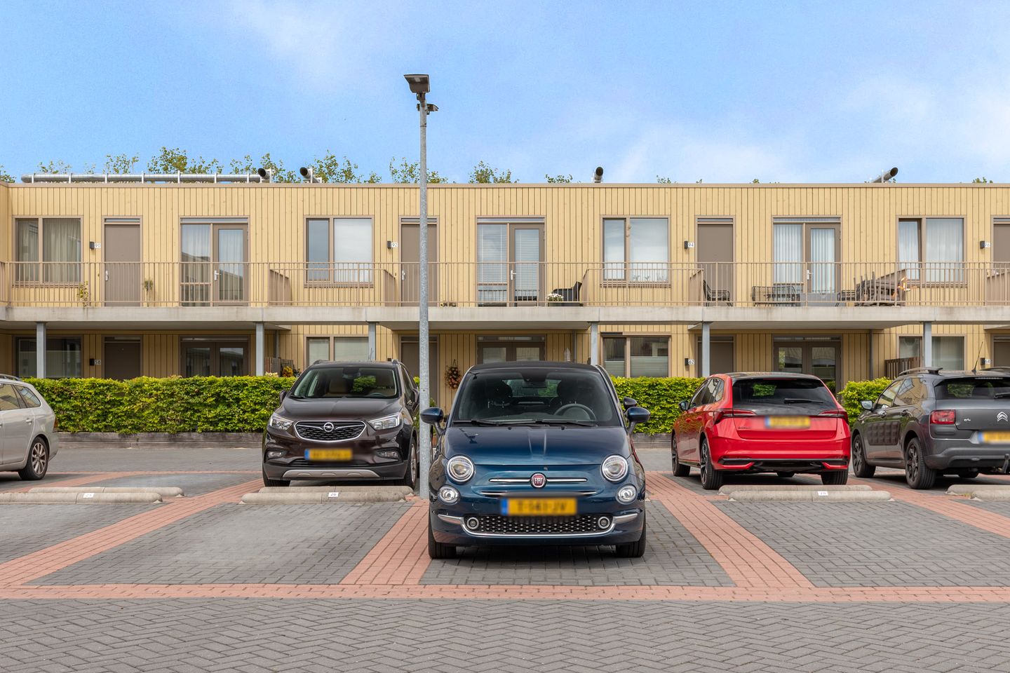 Energy Efficient 3-Room Apartment with Private Parking in Heerhugowaard — 35
