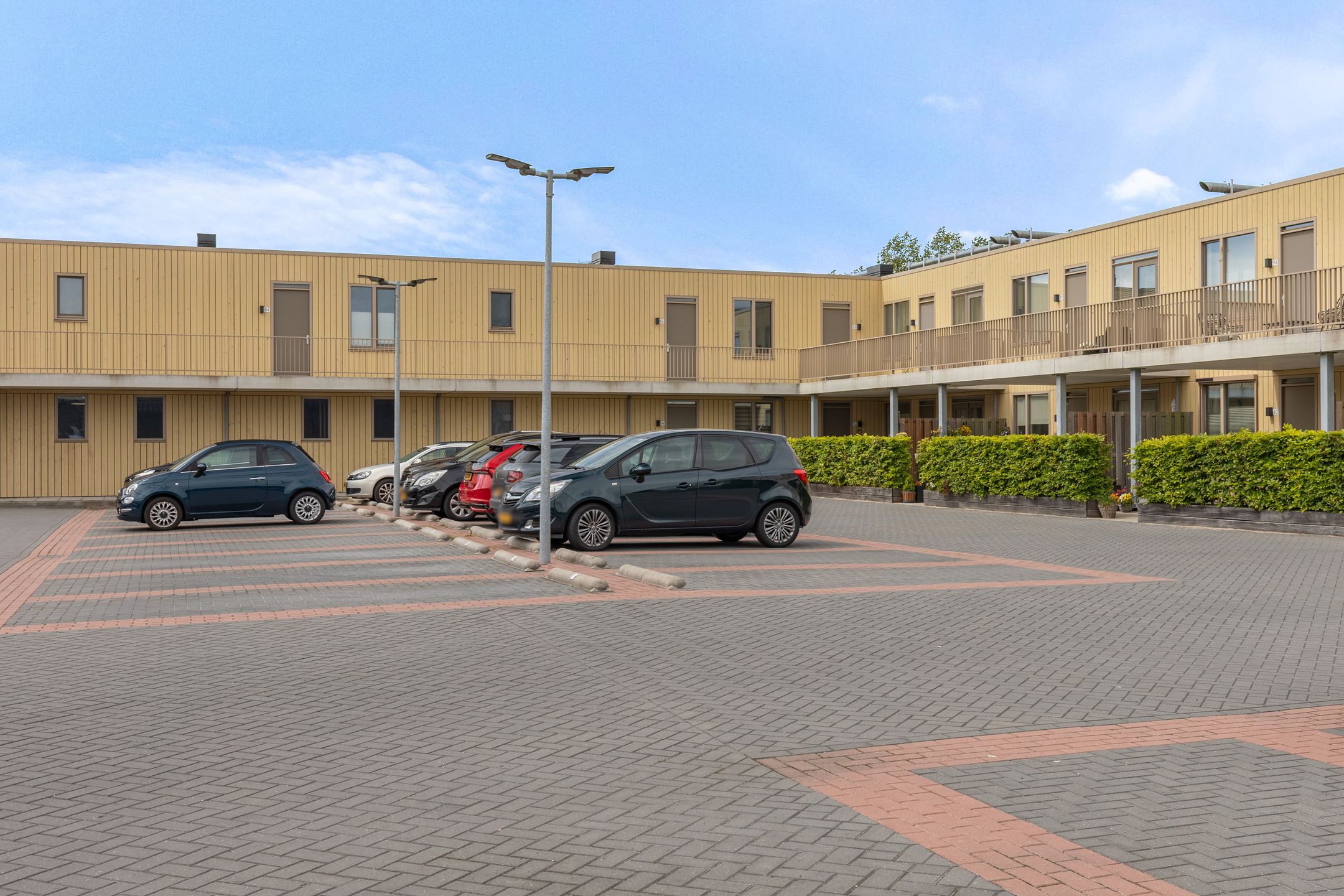 Energy Efficient 3-Room Apartment with Private Parking in Heerhugowaard — 36