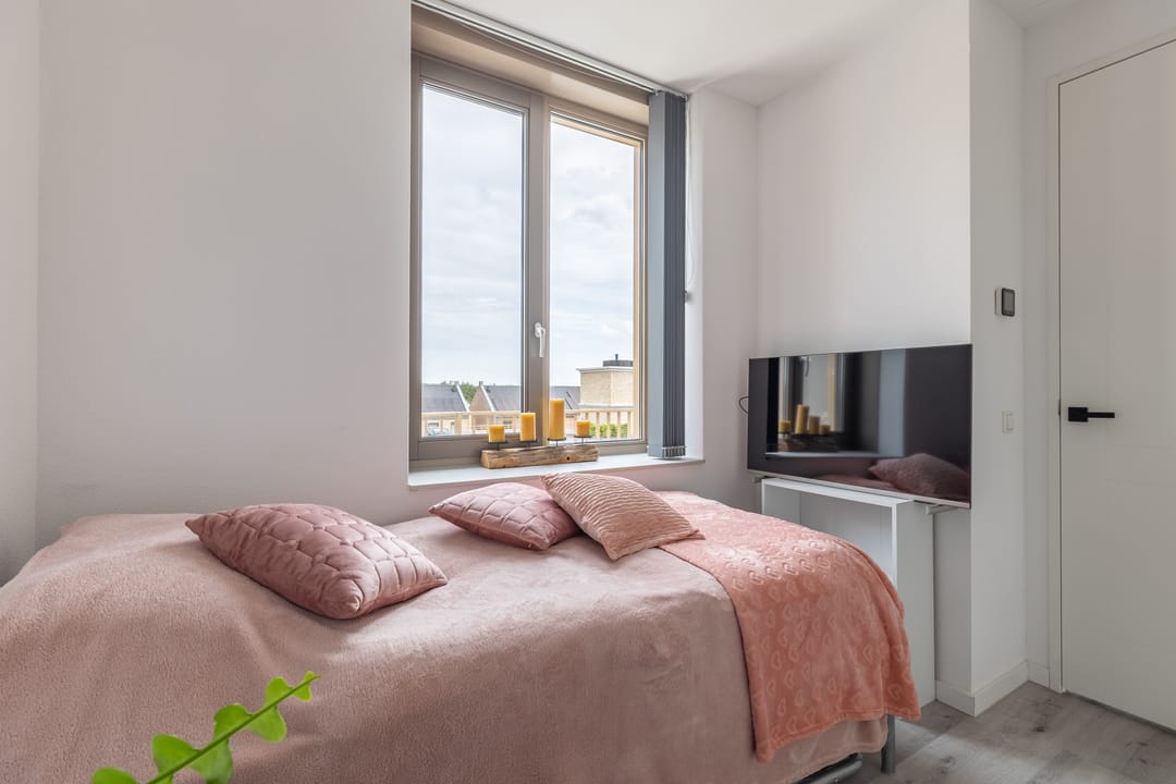 Energy Efficient 3-Room Apartment with Private Parking in Heerhugowaard — 23