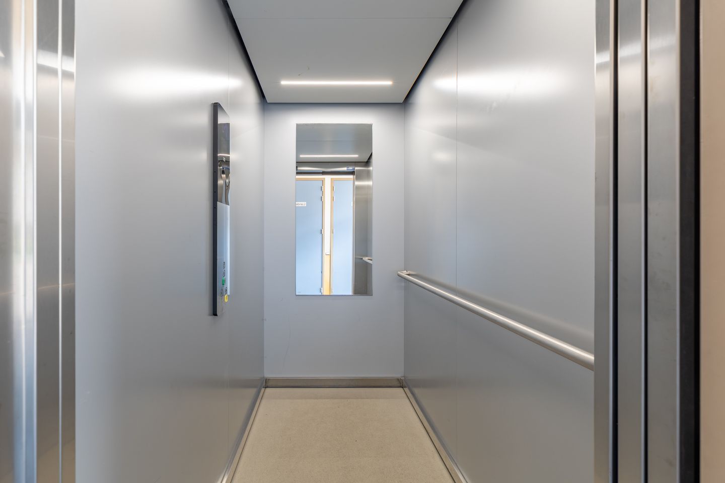 Energy Efficient 3-Room Apartment with Private Parking in Heerhugowaard — 40