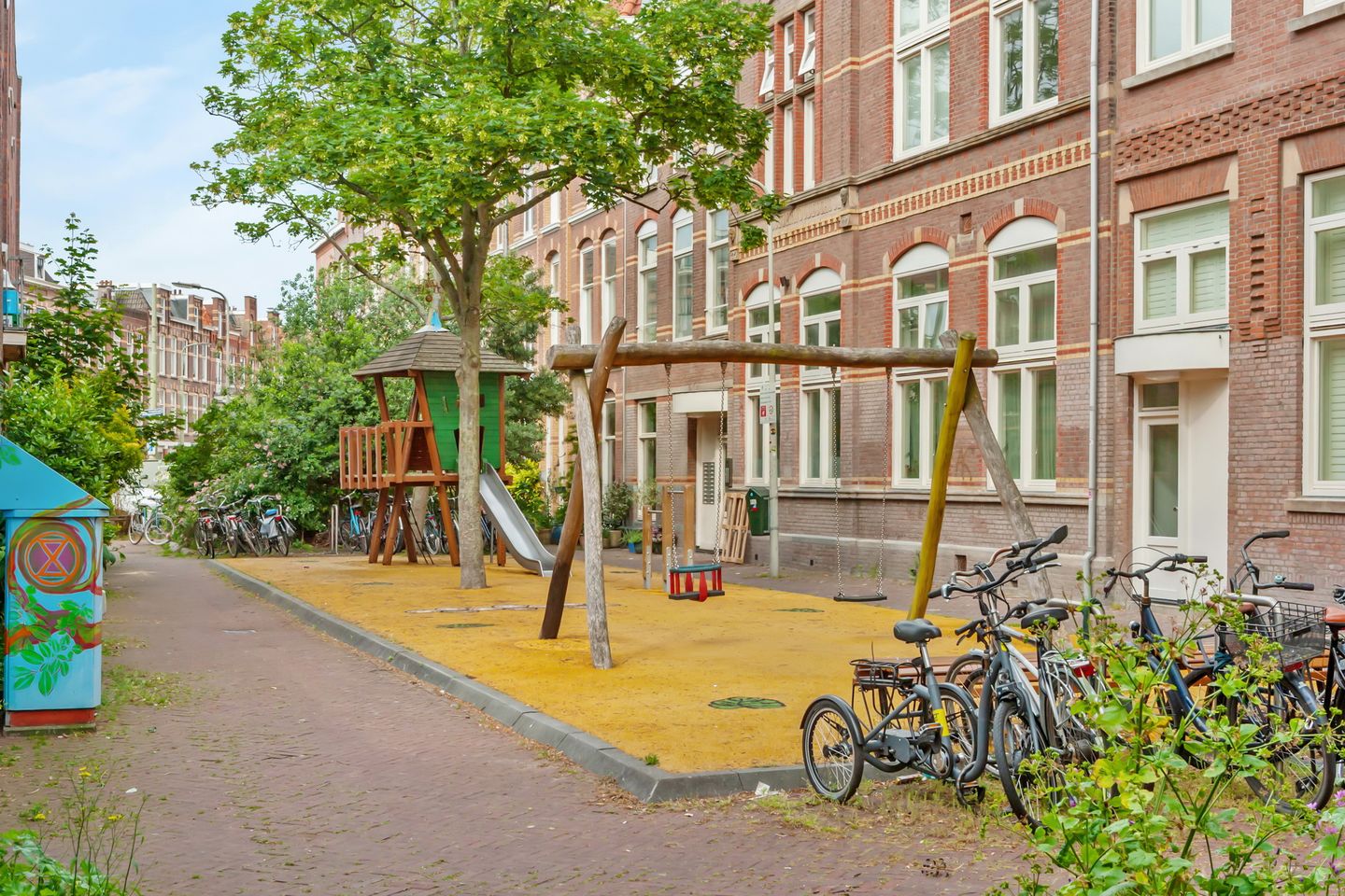 Bright Corner Apartment with High Ceilings in Regentessekwartier — 19