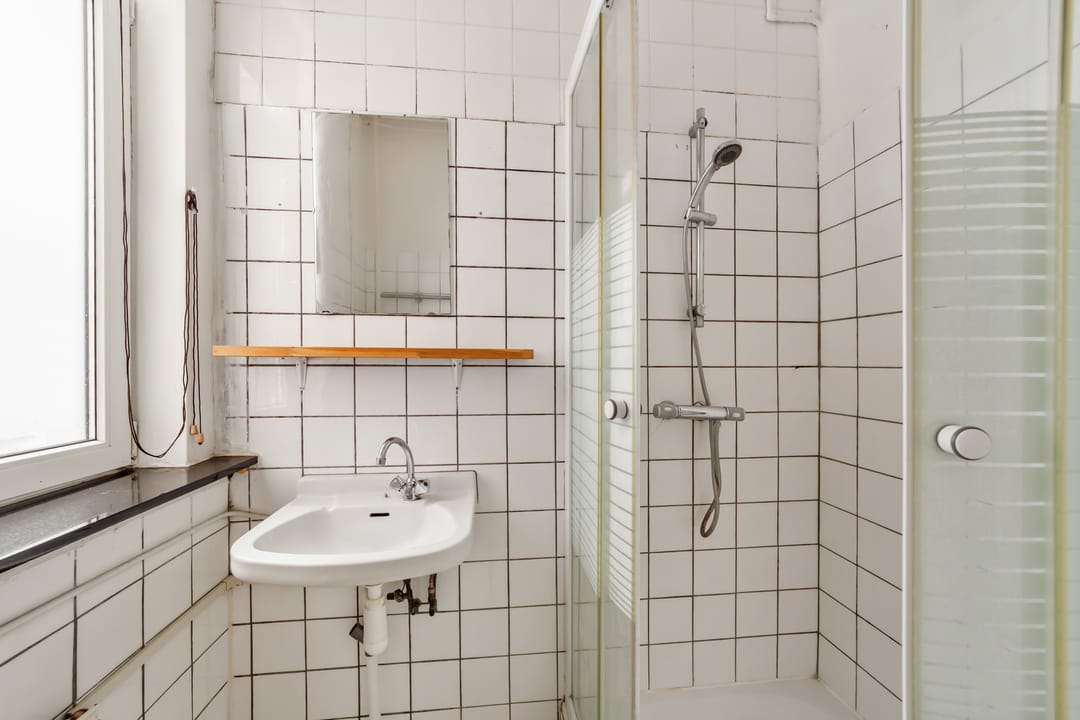 Bright Corner Apartment with High Ceilings in Regentessekwartier — 11