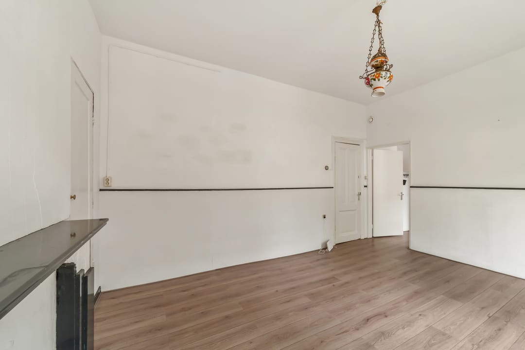 Bright Corner Apartment with High Ceilings in Regentessekwartier — 8