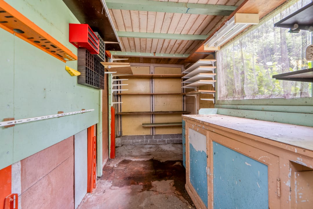 Ground-Floor Apartment with Deep Sunny Garden and Renovation Potential in Loosduinen — 13