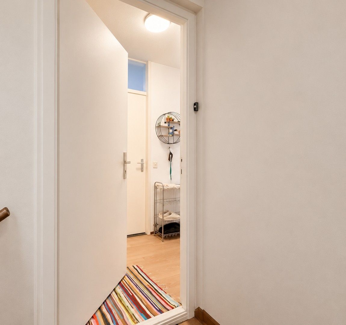 Characterful 2-Room Apartment with Sunny Balconon in Rotterdam-Delfshaven — 9