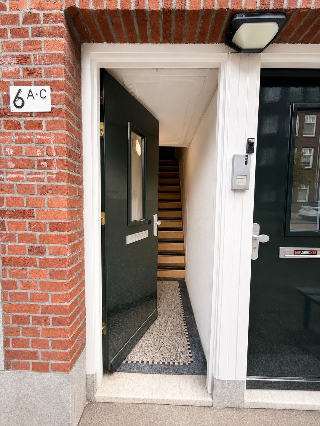 Characterful 2-Room Apartment with Sunny Balconon in Rotterdam-Delfshaven — 7