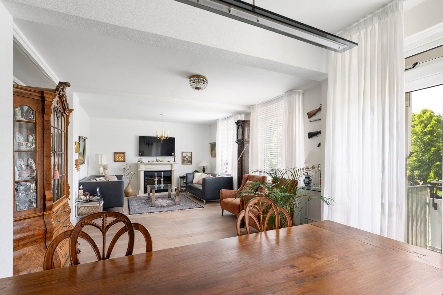 Spacious Apartment with Two Balconies in Residentie Stella Regia, Maastricht — 20