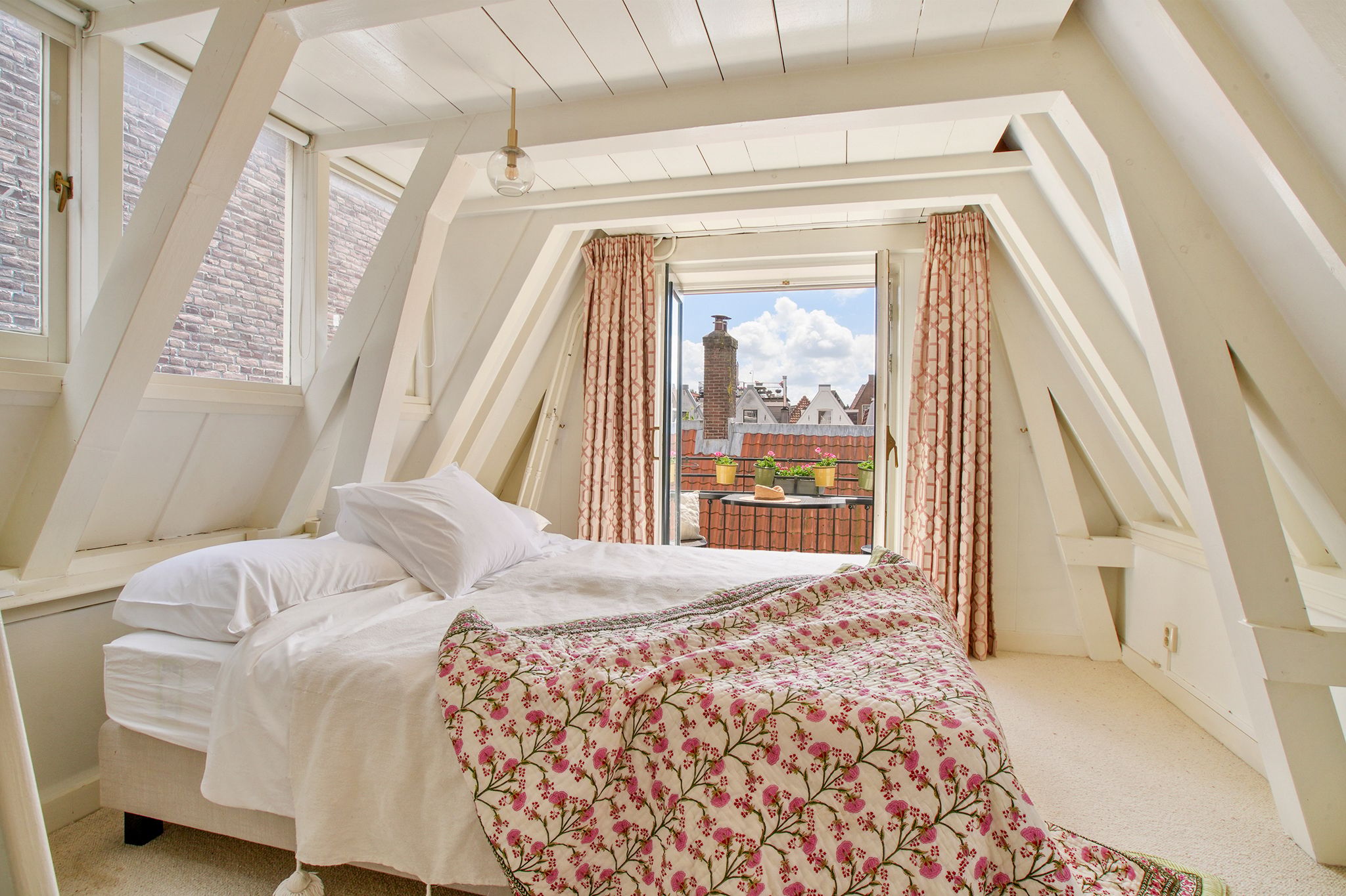 Characterful Split-Level Upper House with Private Entrance in the Jordaan — 18