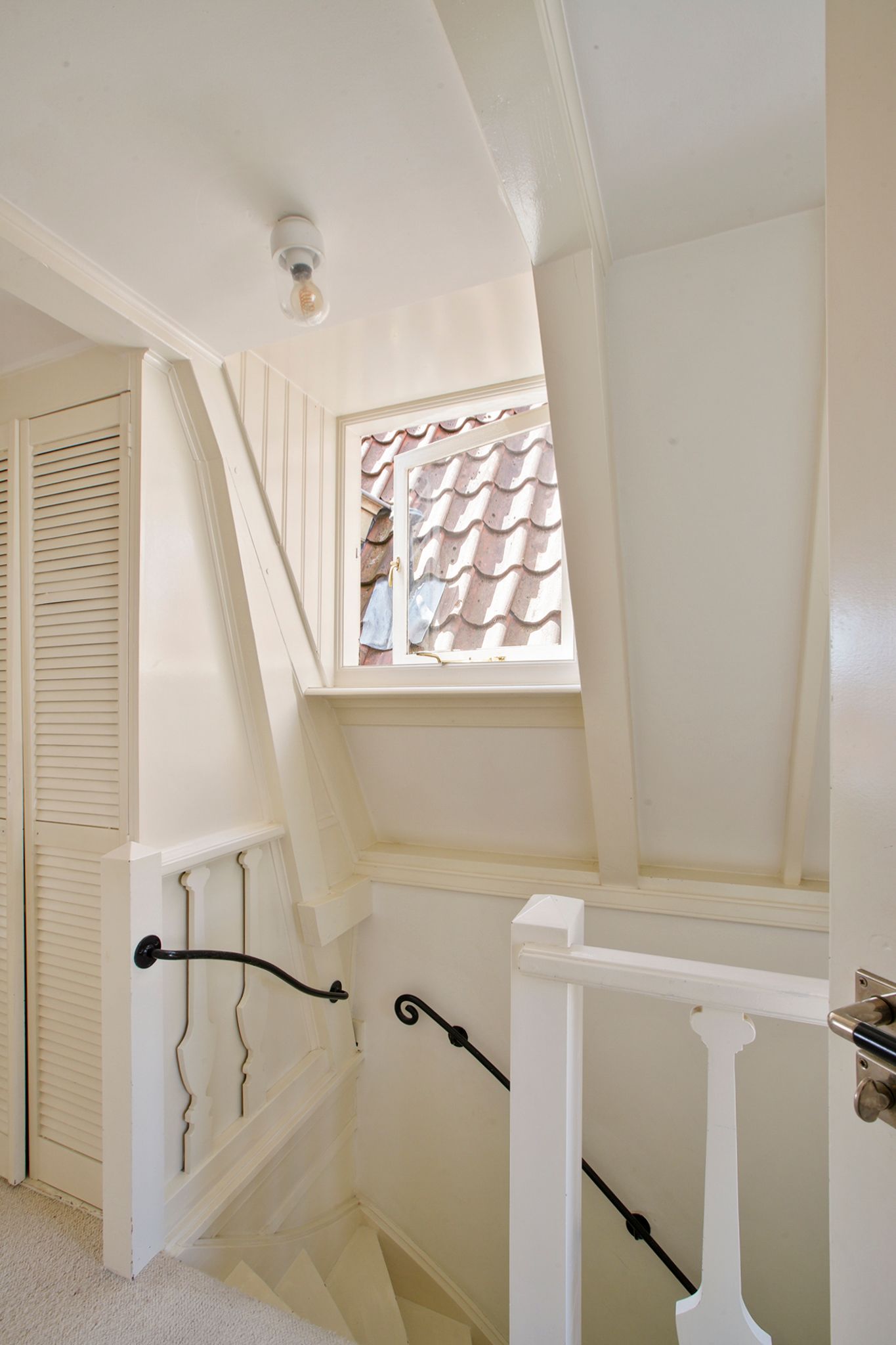 Characterful Split-Level Upper House with Private Entrance in the Jordaan — 35