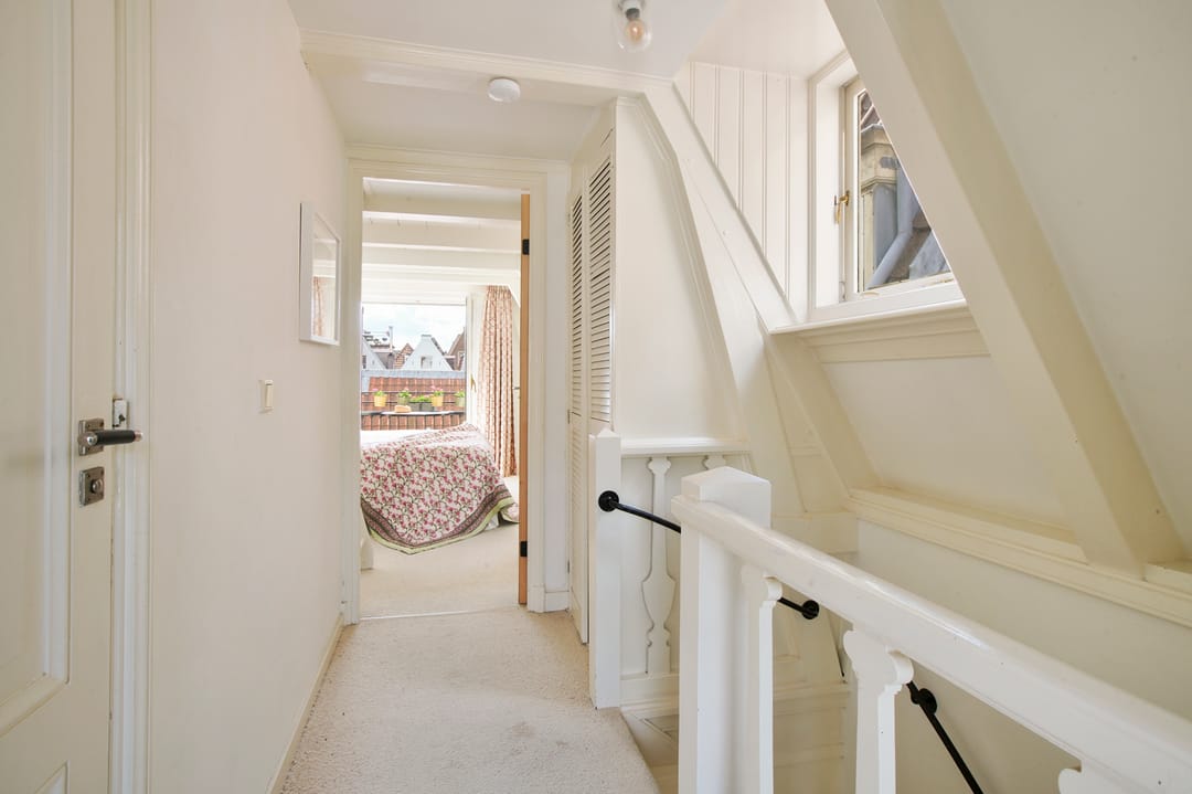 Characterful Split-Level Upper House with Private Entrance in the Jordaan — 17
