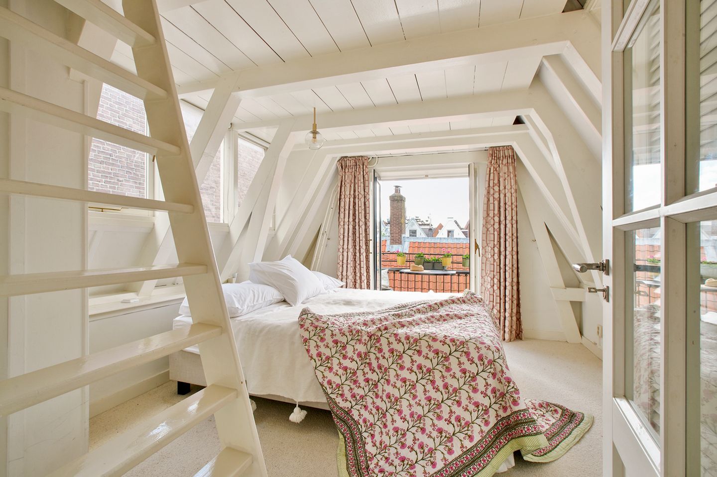 Characterful Split-Level Upper House with Private Entrance in the Jordaan — 19