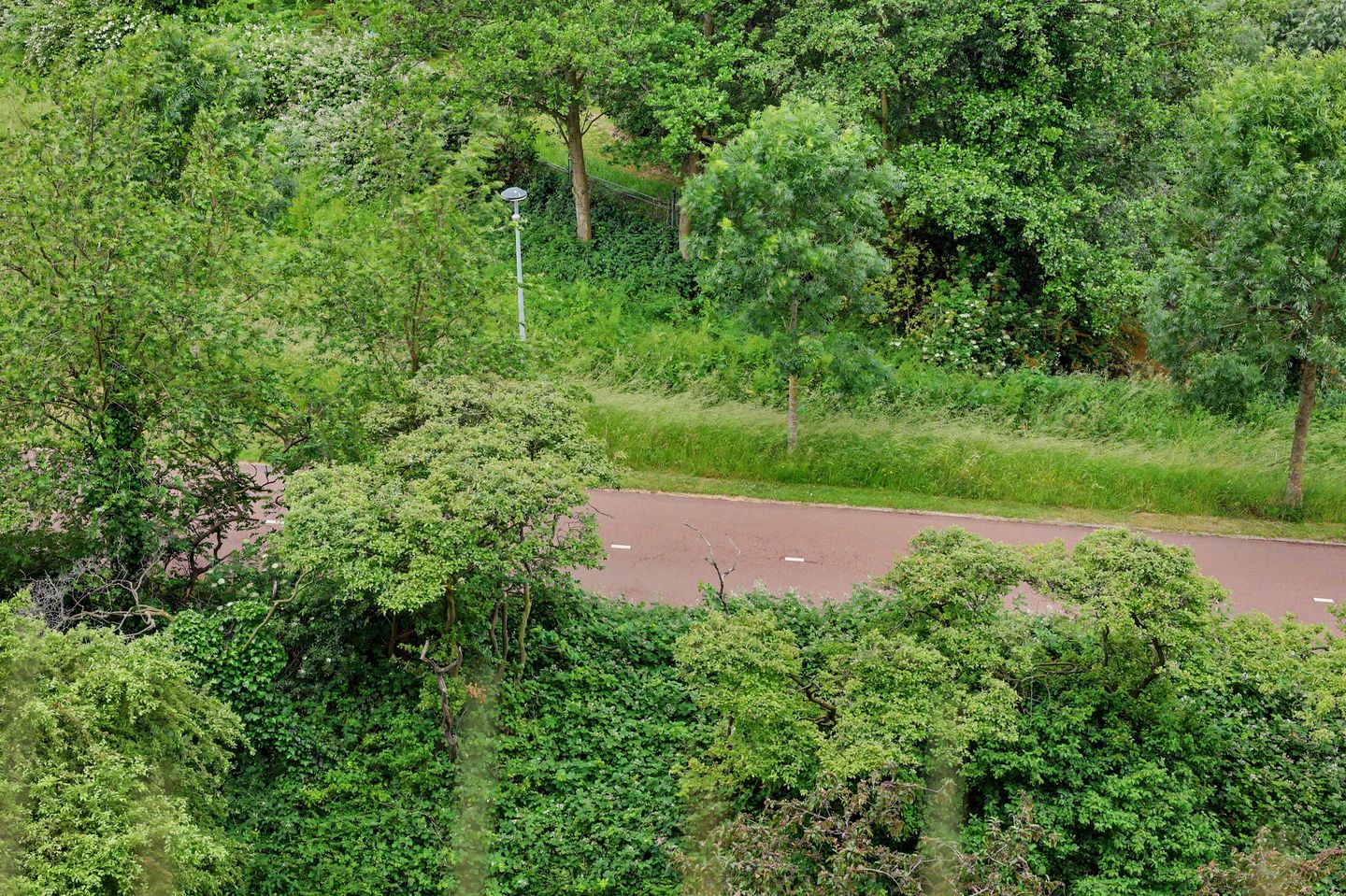 Well-Maintained Three-Room Apartment with West-Facing Balcony on the Sixth Floor — 49