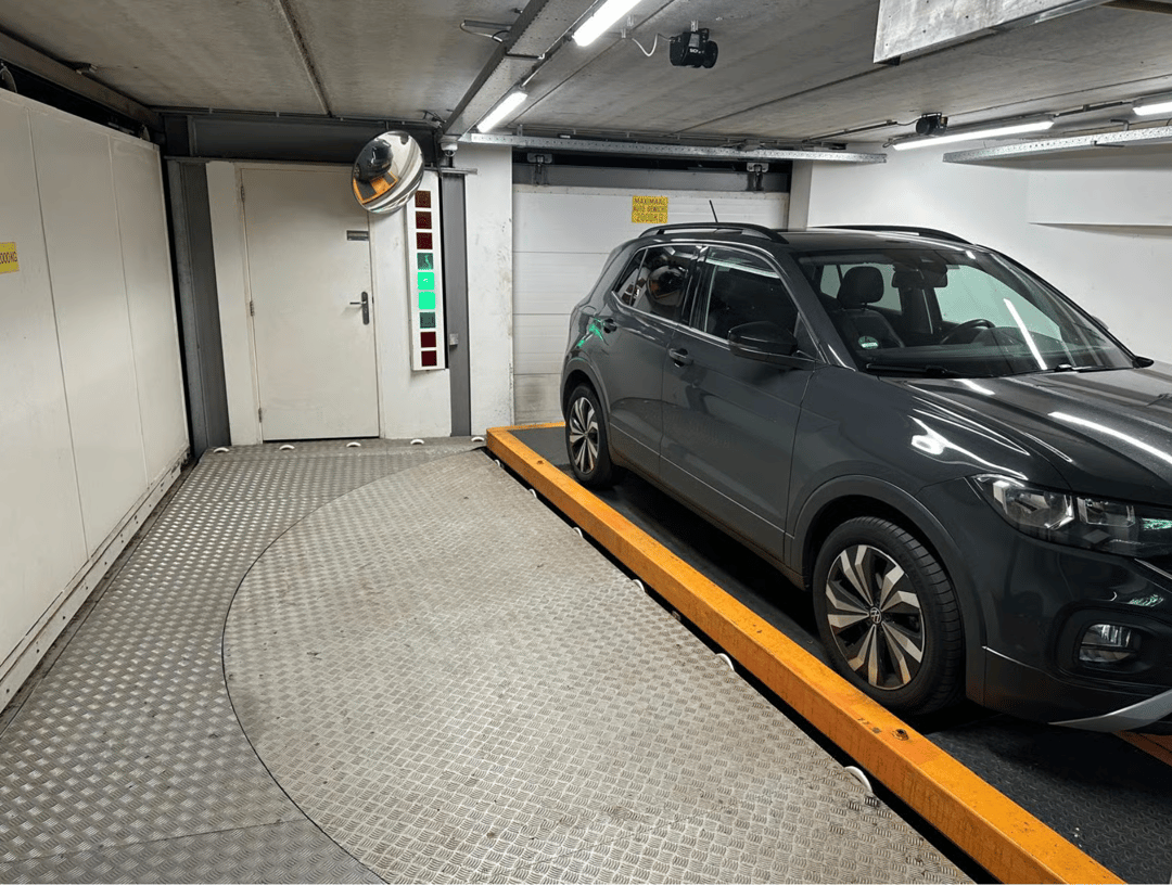 Parking Space in Secure Underground Garage in Amsterdam Oud-Zuid — 7
