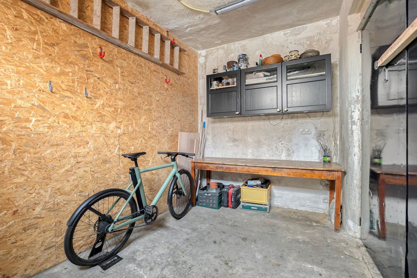 Fully Renovated 1920s Corner Home in Central Tilburg — 34
