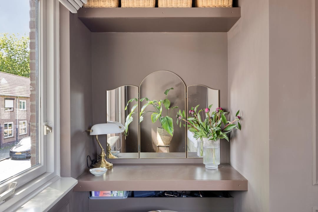 Fully Renovated 1920s Corner Home in Central Tilburg — 23