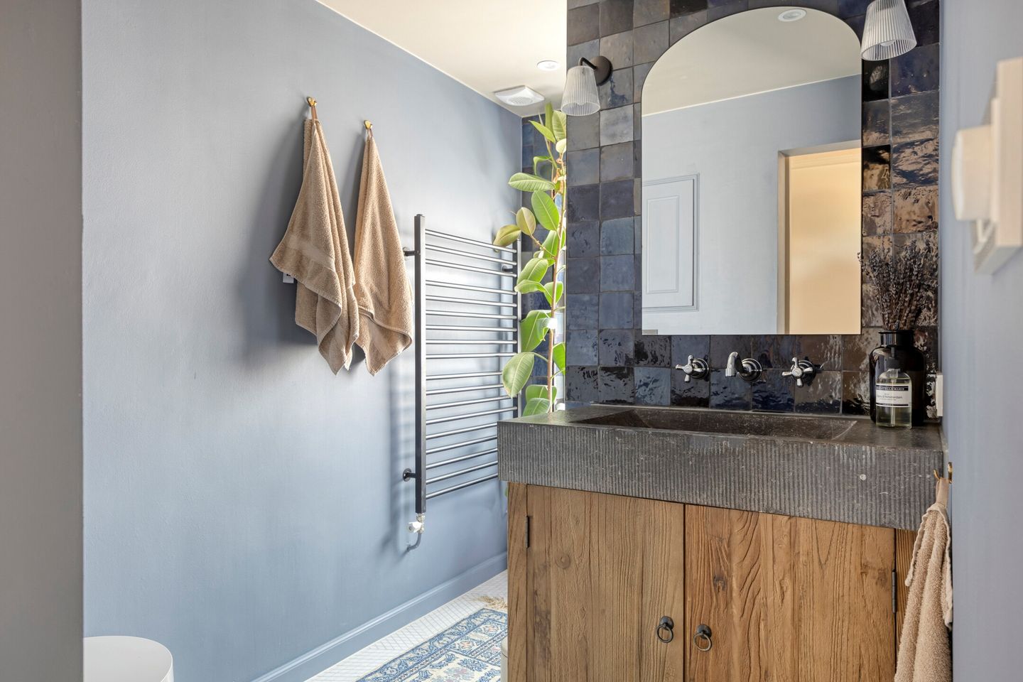 Fully Renovated 1920s Corner Home in Central Tilburg — 25