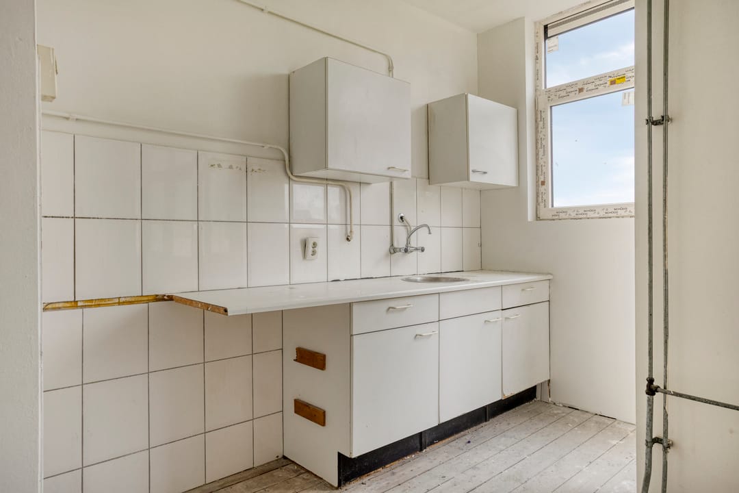 Spacious Upper Floor Apartment in Historic Garden Village Vreewijk — 16