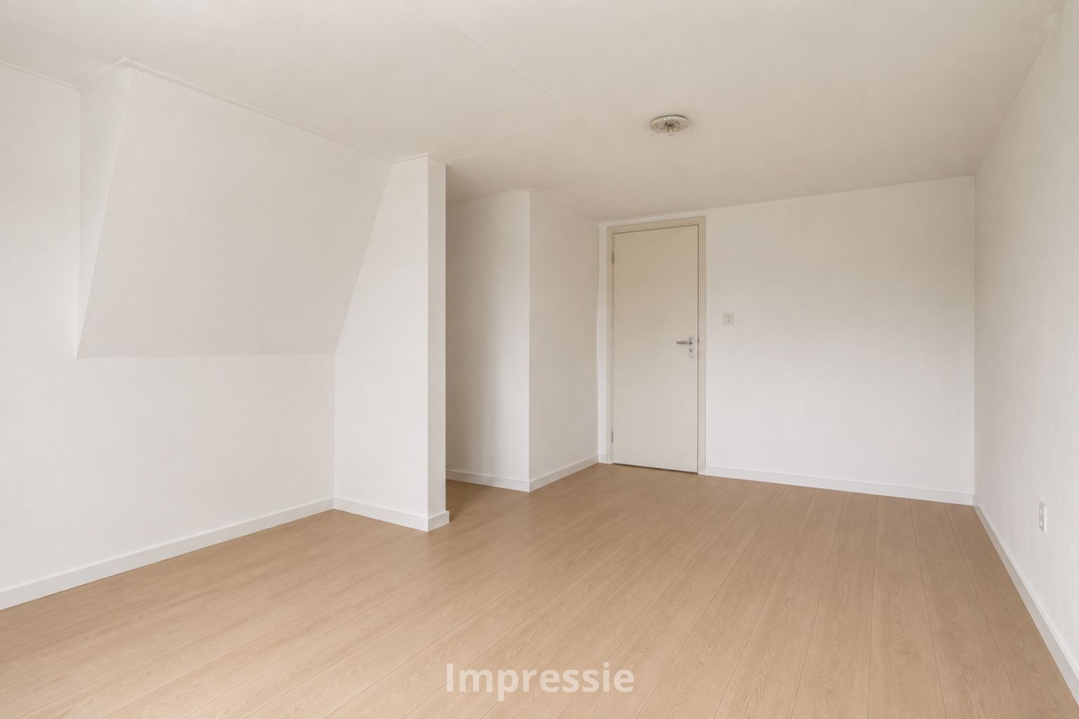 Spacious Upper Floor Apartment in Historic Garden Village Vreewijk — 24