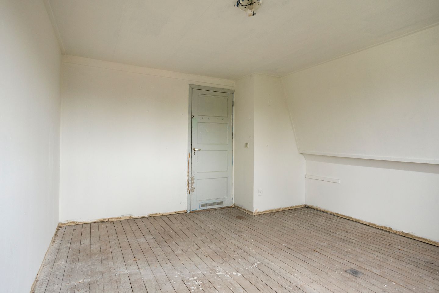 Spacious Upper Floor Apartment in Historic Garden Village Vreewijk — 29