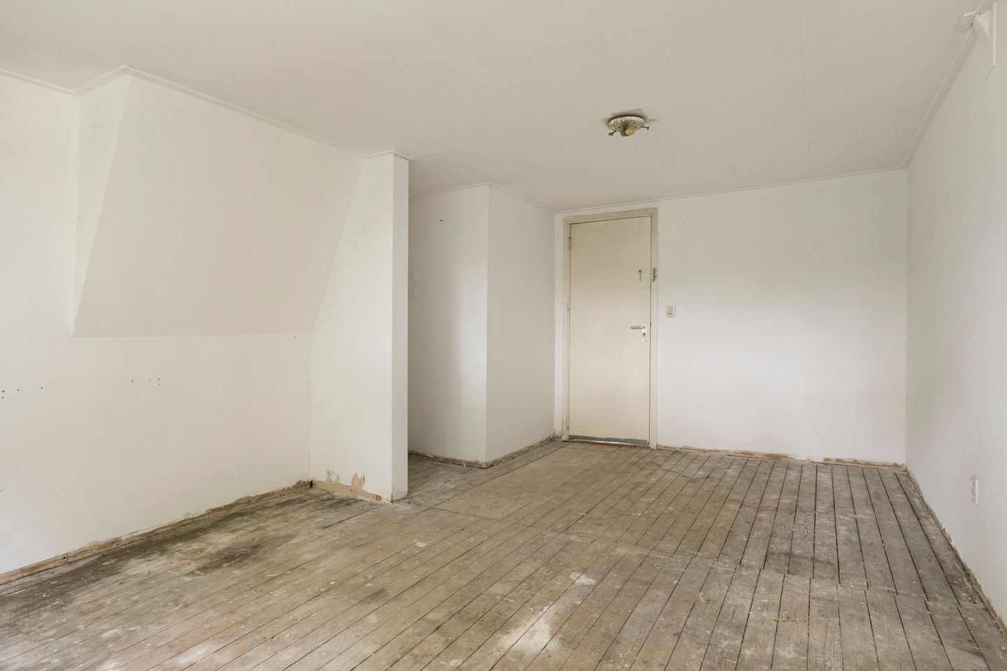 Spacious Upper Floor Apartment in Historic Garden Village Vreewijk — 25