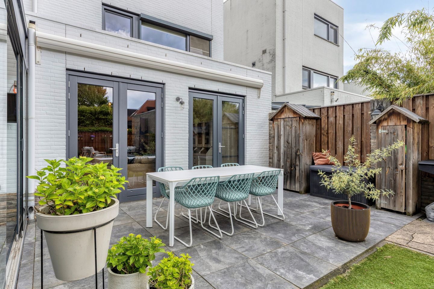 Modern Semi-Detached Family Home with Garage and Sunny Garden in Rijen — 59