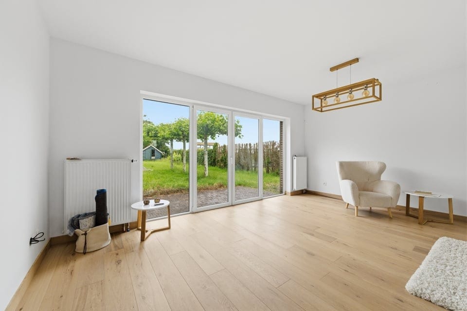Spacious Detached Villa with Large Garden and Modern Updates in Riemst — 9