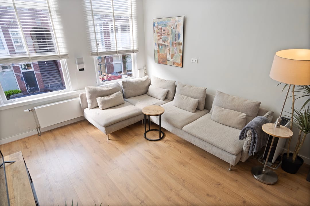 Charming Upper-Floor Apartment with Balcony in Valkenboskwartier — 7