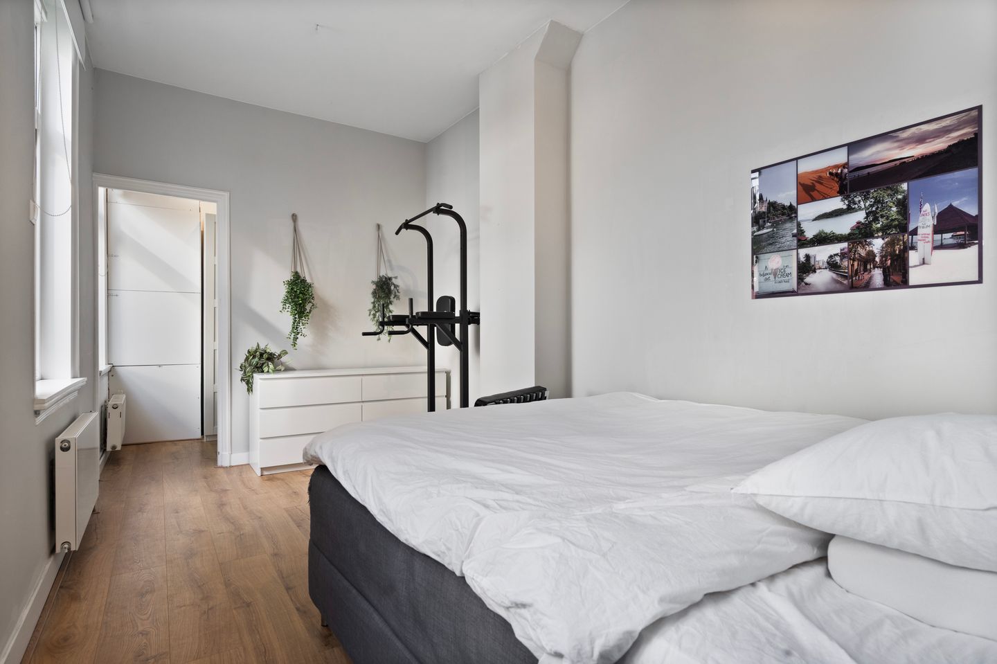 Charming Upper-Floor Apartment with Balcony in Valkenboskwartier — 19