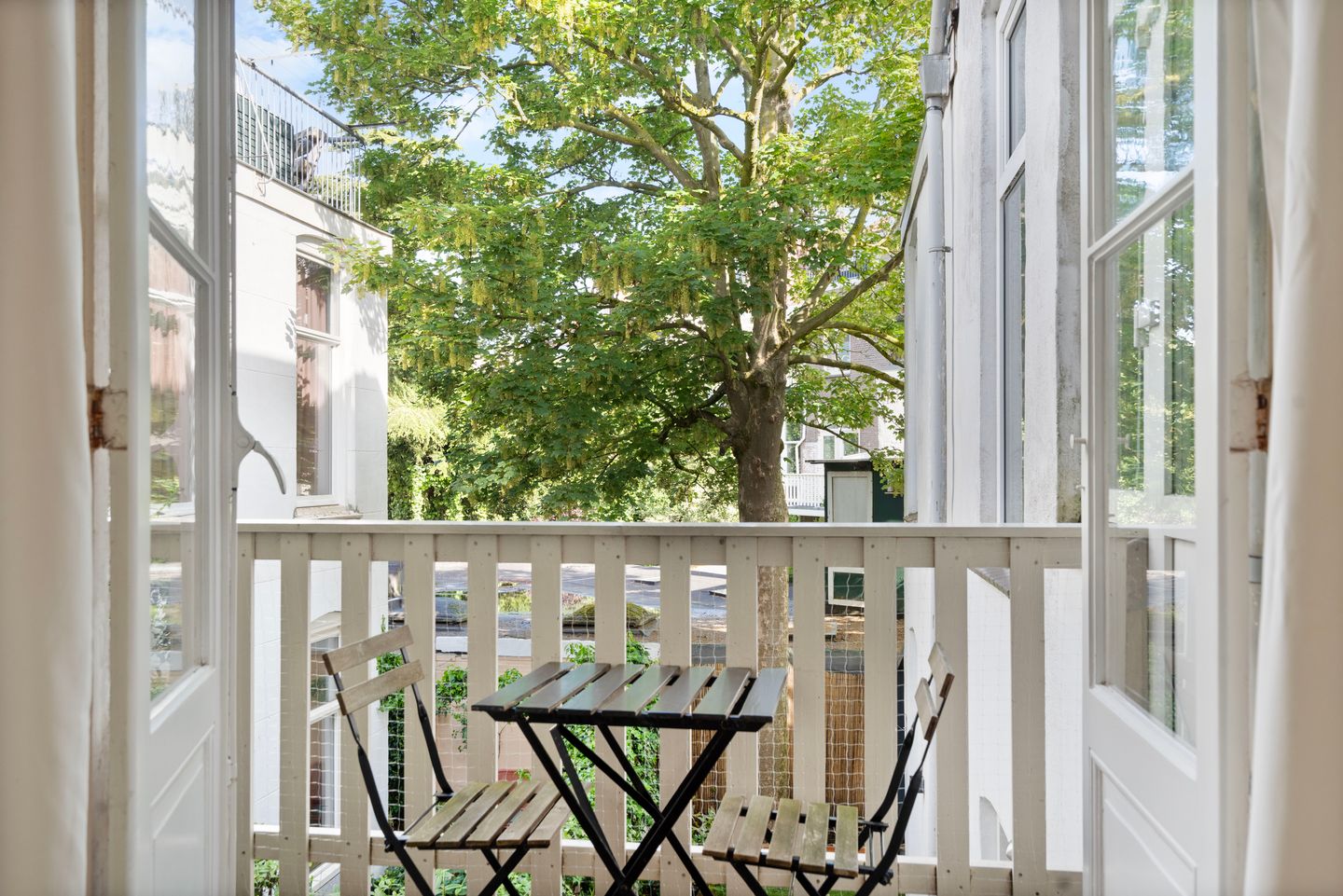 Charming Upper-Floor Apartment with Balcony in Valkenboskwartier — 14