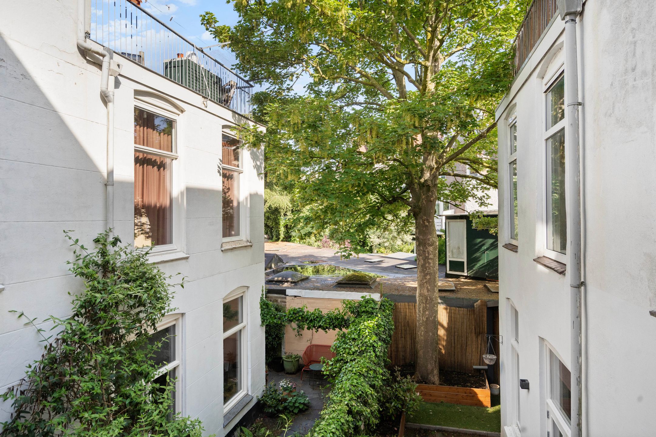 Charming Upper-Floor Apartment with Balcony in Valkenboskwartier — 15