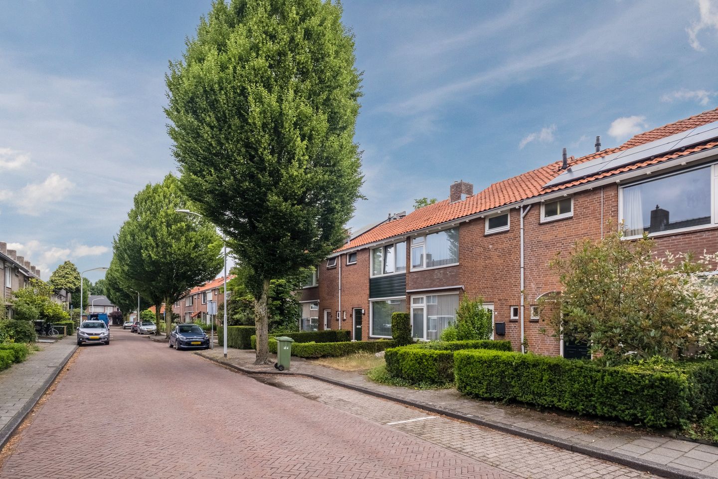 Move-in Ready Terraced Home with Three Bedrooms in Best — 25