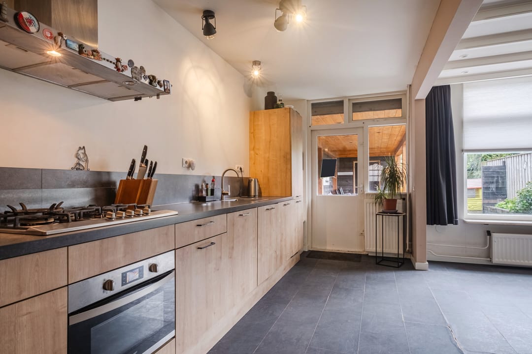Move-in Ready Terraced Home with Three Bedrooms in Best — 11