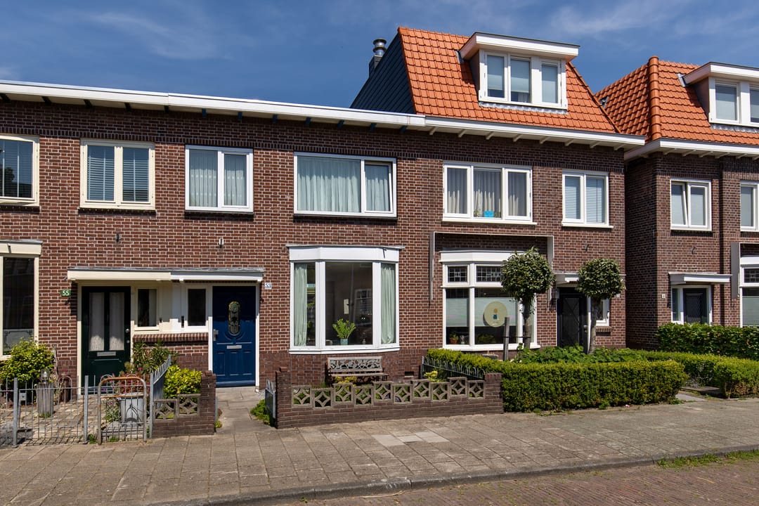 Charming Terraced House in Quiet Leidsebuurt Near Haarlem Center — 28