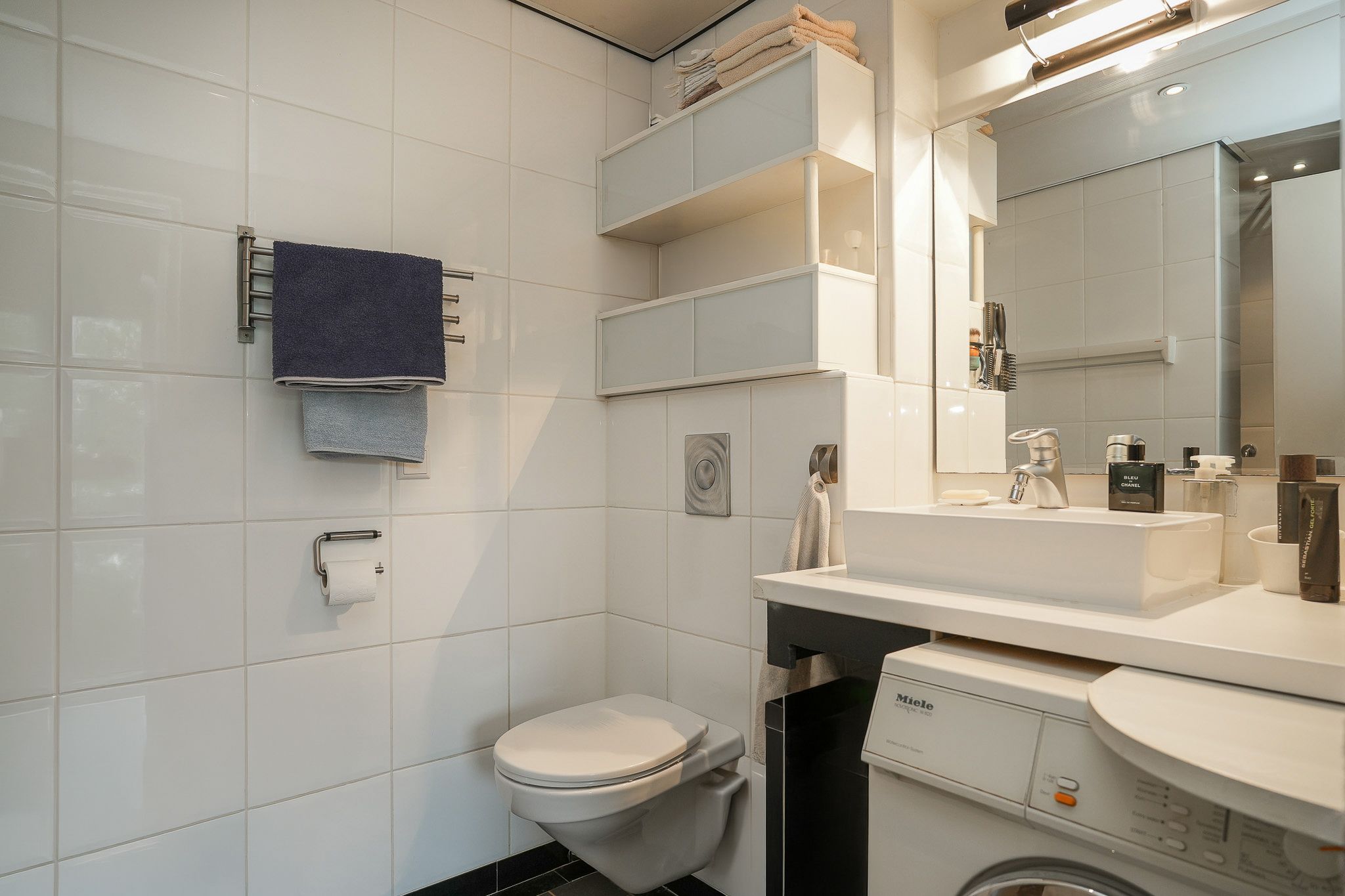 Light and Comfortable Service Apartment with Green Views in Eikendonck — 12