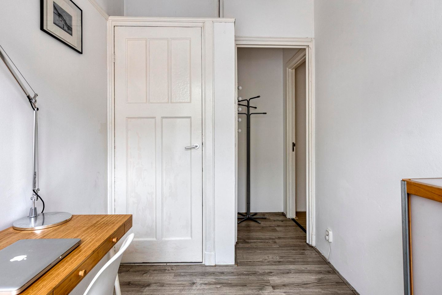 Characteristic 3-Room Apartment in Amsterdam School Style with Balcony — 25