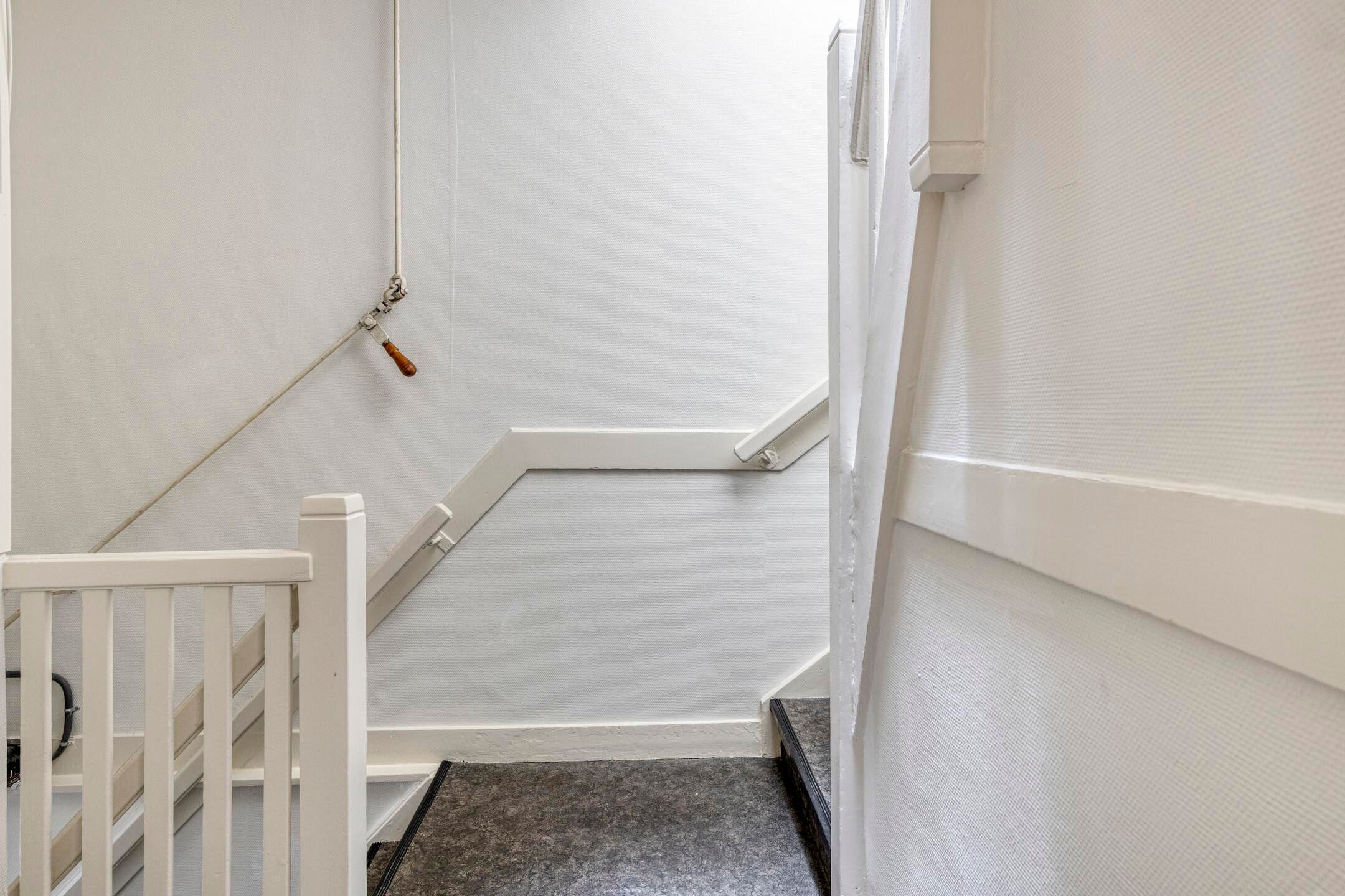 Characteristic 3-Room Apartment in Amsterdam School Style with Balcony — 30