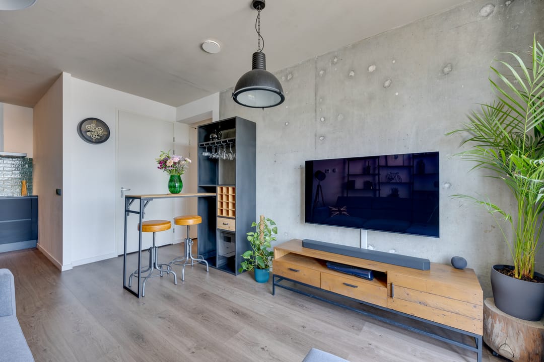 Modern Three-Room Apartment with Panoramic Views on NDSM-Wharf — 17