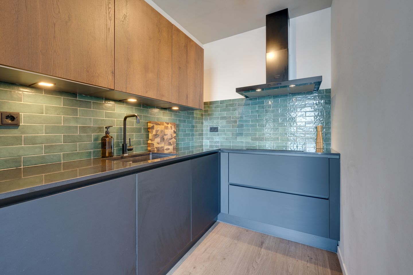 Modern Three-Room Apartment with Panoramic Views on NDSM-Wharf — 20