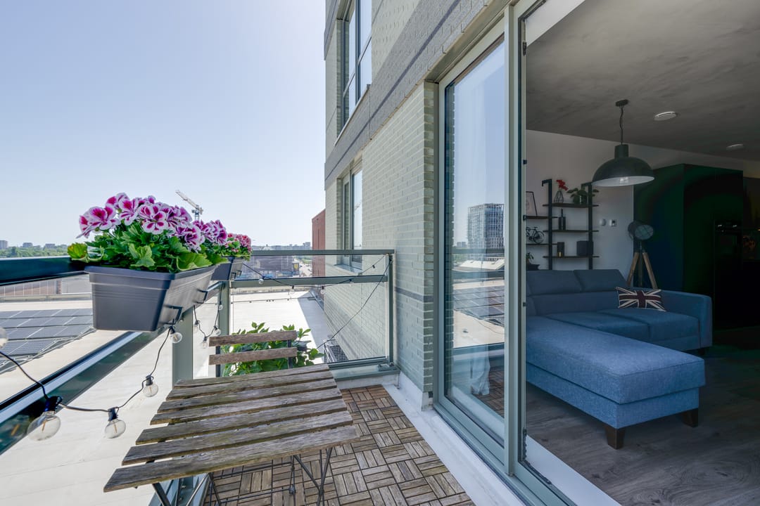 Modern Three-Room Apartment with Panoramic Views on NDSM-Wharf — 23