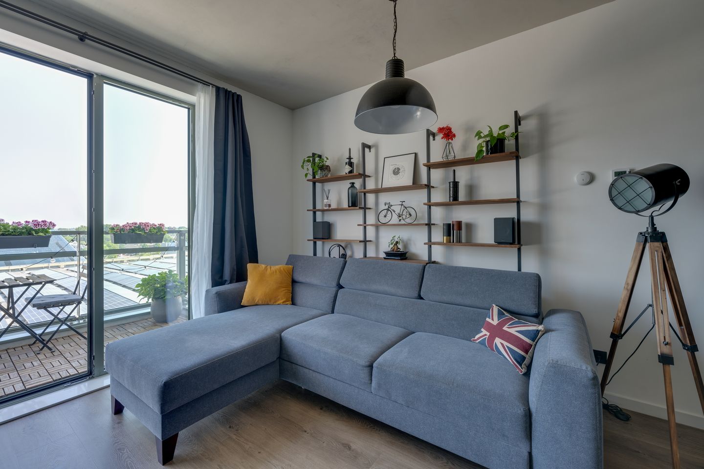 Modern Three-Room Apartment with Panoramic Views on NDSM-Wharf — 14