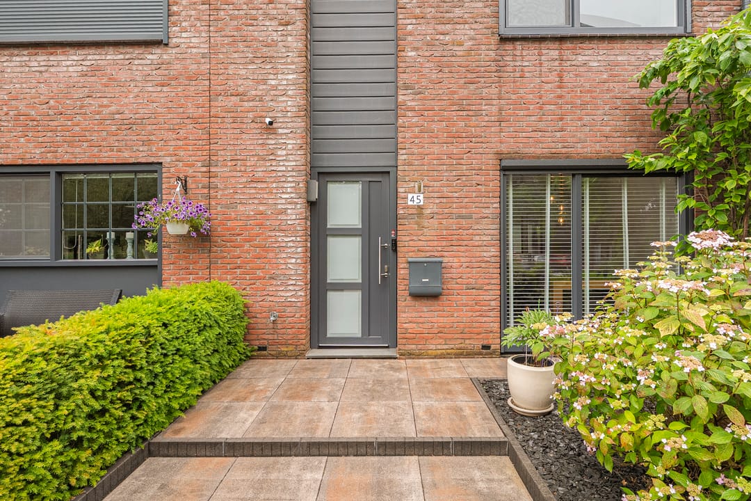 Spacious Terraced Home with Park Views and Rooftop Terrace in Meerwede Zuid — 8