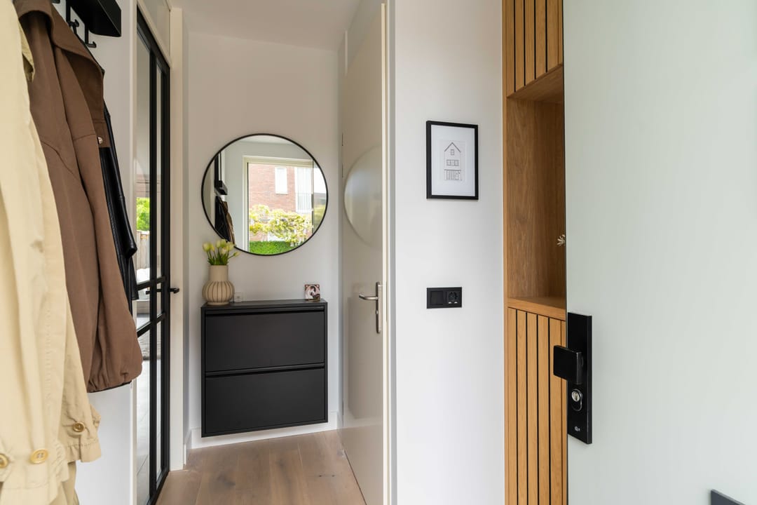 Move-in Ready 4-Bedroom Terraced House with Private Parking in Vathorst — 16