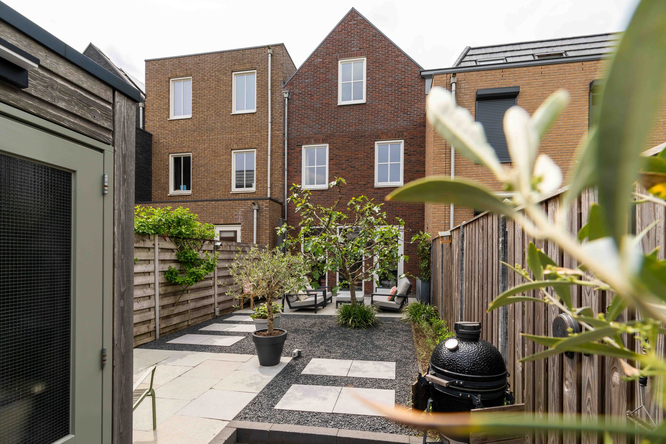 Move-in Ready 4-Bedroom Terraced House with Private Parking in Vathorst — 36