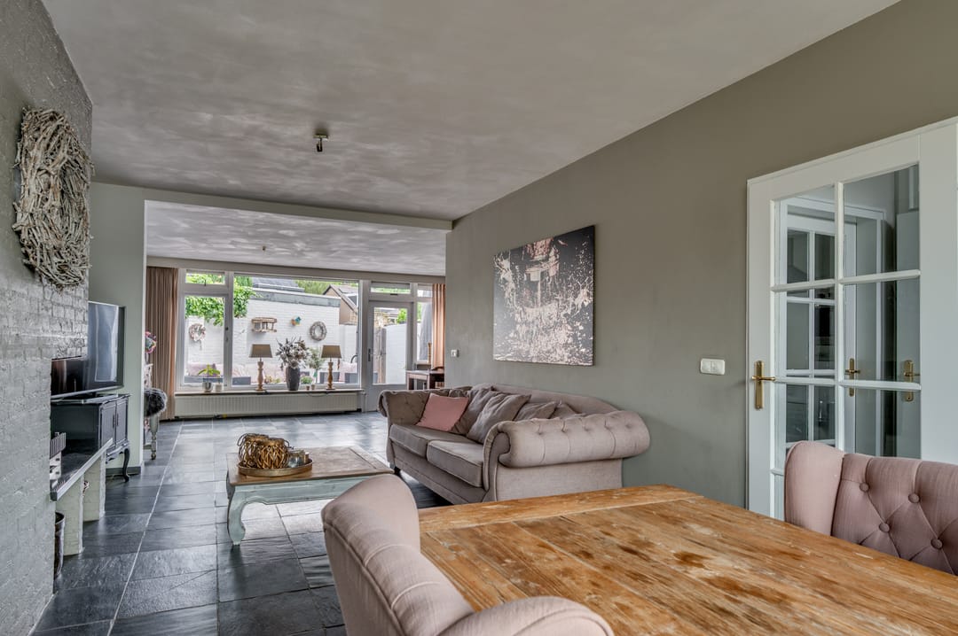 Spacious Semi-Detached Family Home with Home Office Space in Child-Friendly Venlo Neighborhood — 11