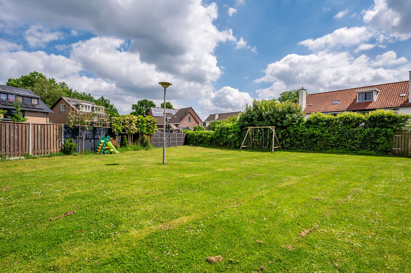Spacious Semi-Detached Family Home with Home Office Space in Child-Friendly Venlo Neighborhood — 44
