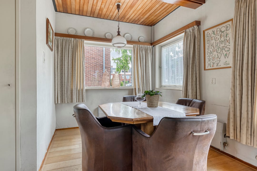 Charming Detached Home with Home Office Potential in Varsseveld Center — 17