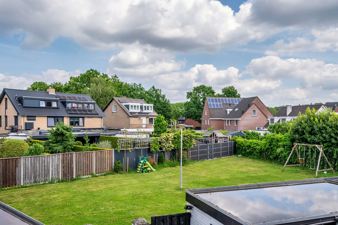 Spacious Semi-Detached Family Home with Home Office Space in Child-Friendly Venlo Neighborhood — 37