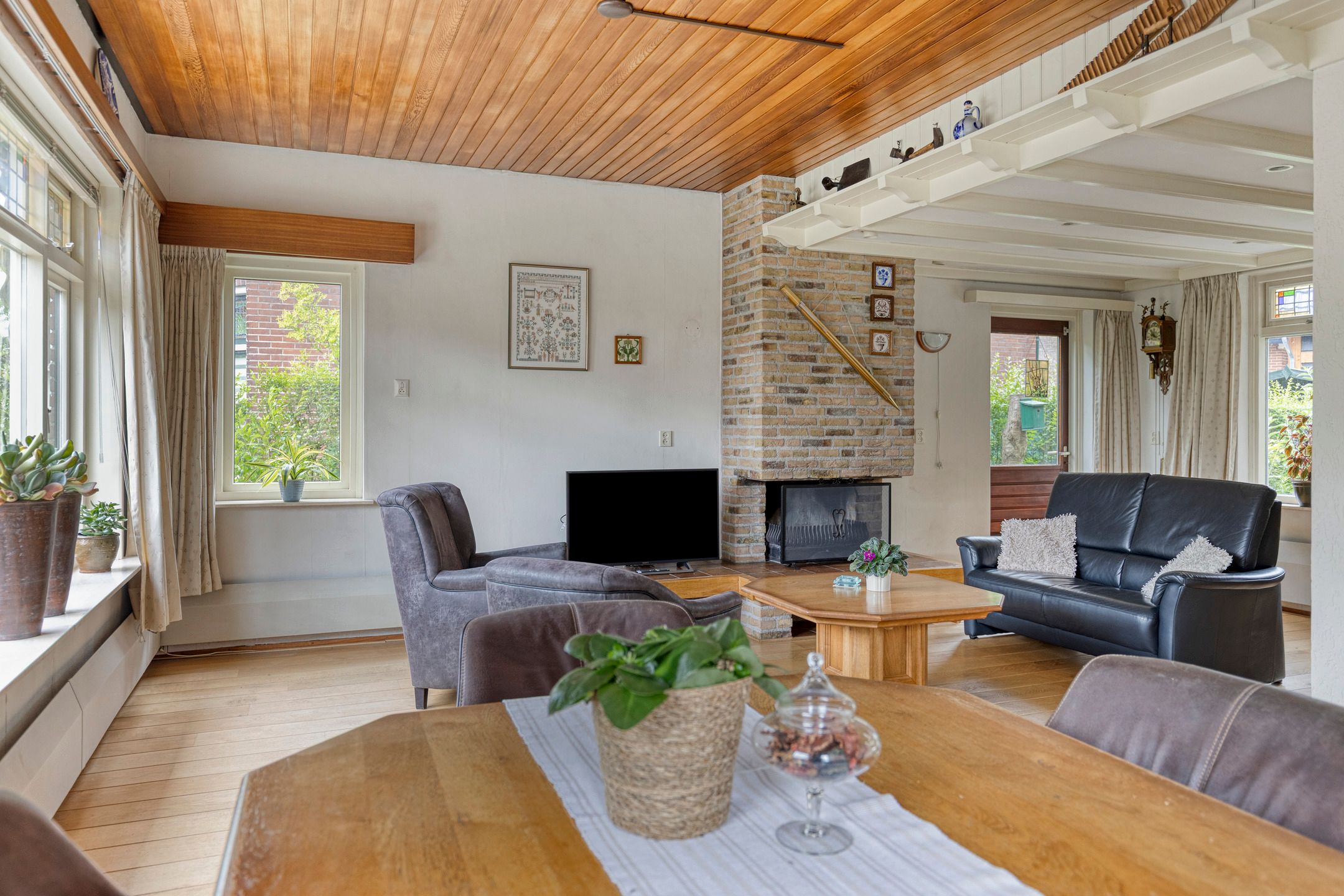 Charming Detached Home with Home Office Potential in Varsseveld Center — 18