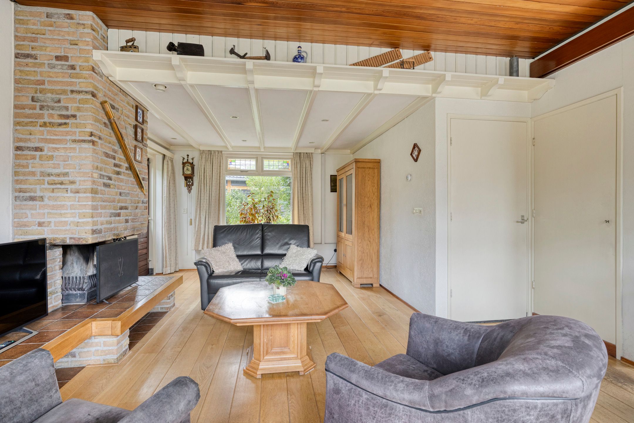 Charming Detached Home with Home Office Potential in Varsseveld Center — 21